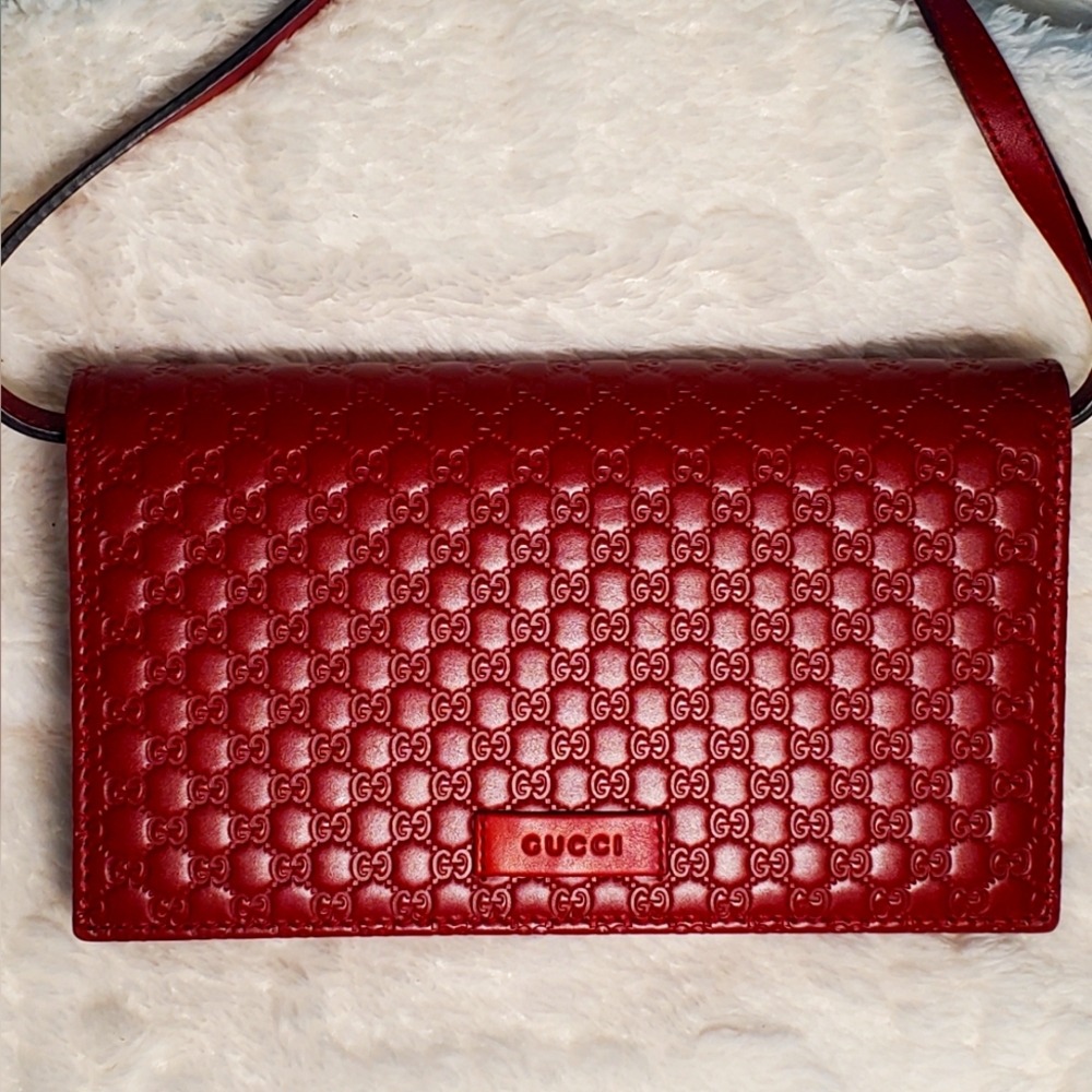 Gucci microguccissima red leather wallet crossbody